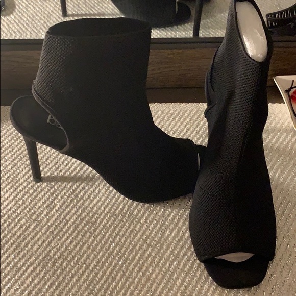 Never worn Bar III Heels - Picture 2 of 4